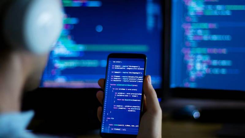 Node.js赋能黄冈软件开发:解锁企业业务增长的核心引擎